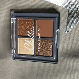 Chella Hello Beautiful eyeshadow